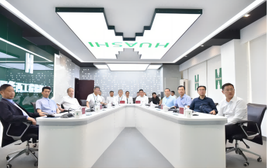 蔣錫培拜會(huì)四川華西集團(tuán)黨委書(shū)記、董事長(zhǎng)楊斌